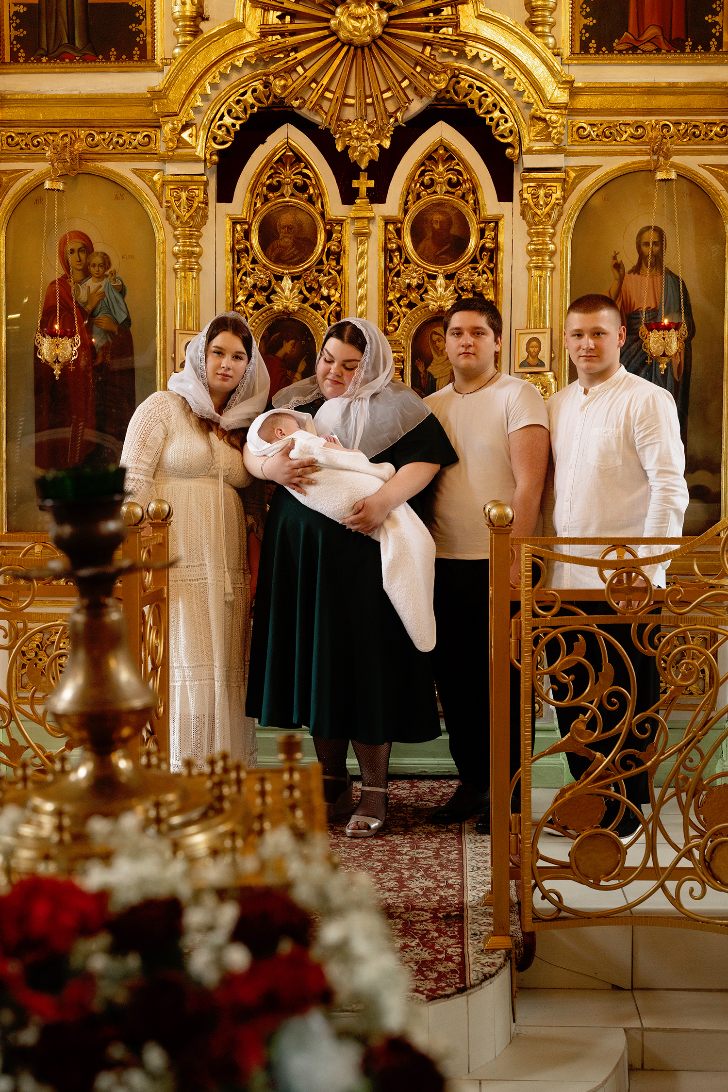 Семейный портрет после крещения в храме